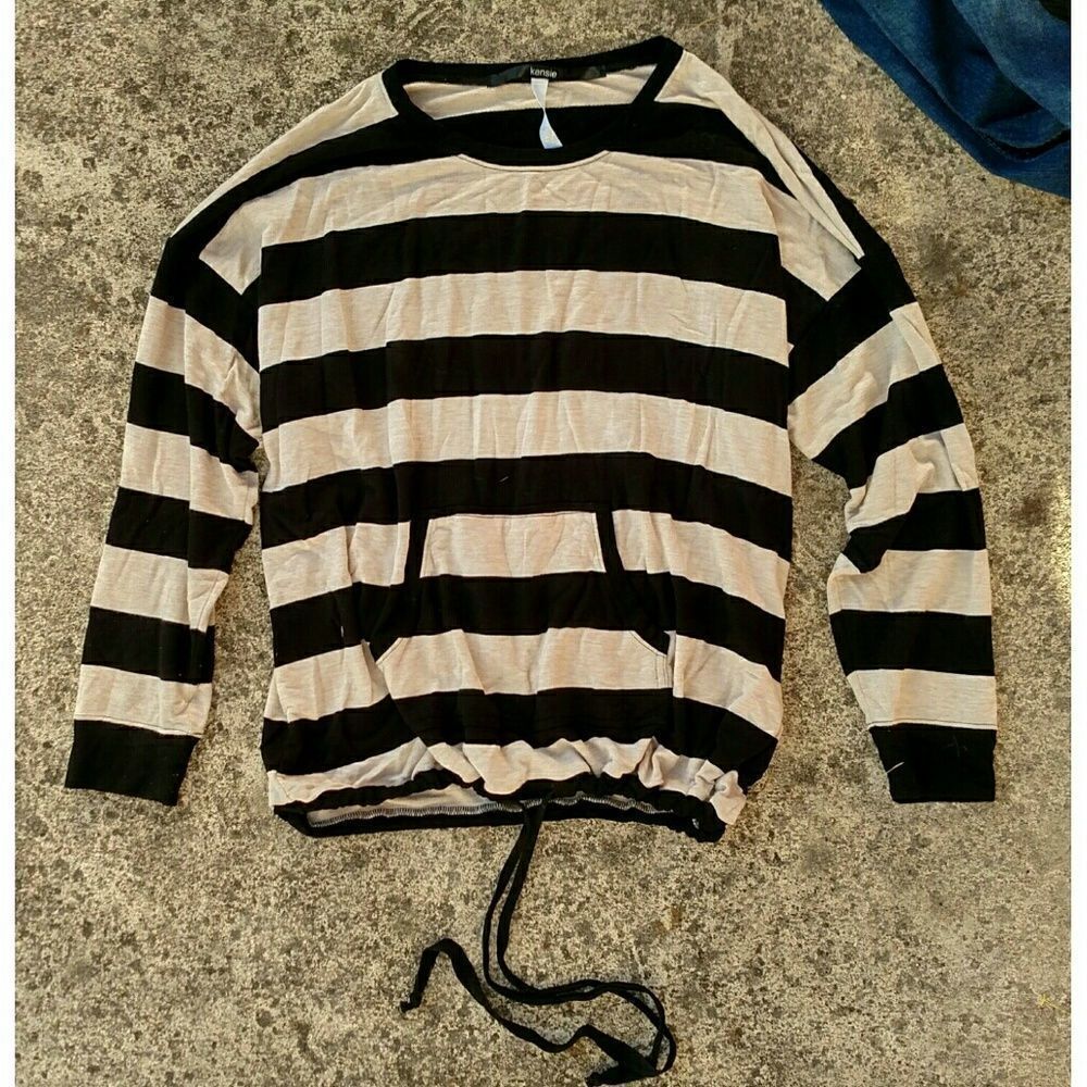 Kensie stripe drawstring waist top. Large